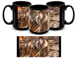 Большая черная кружка "Поднося вино" 15835