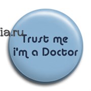 Значок "Trust me. I'm the Doctor" (Доктор Кто) DH006BA0